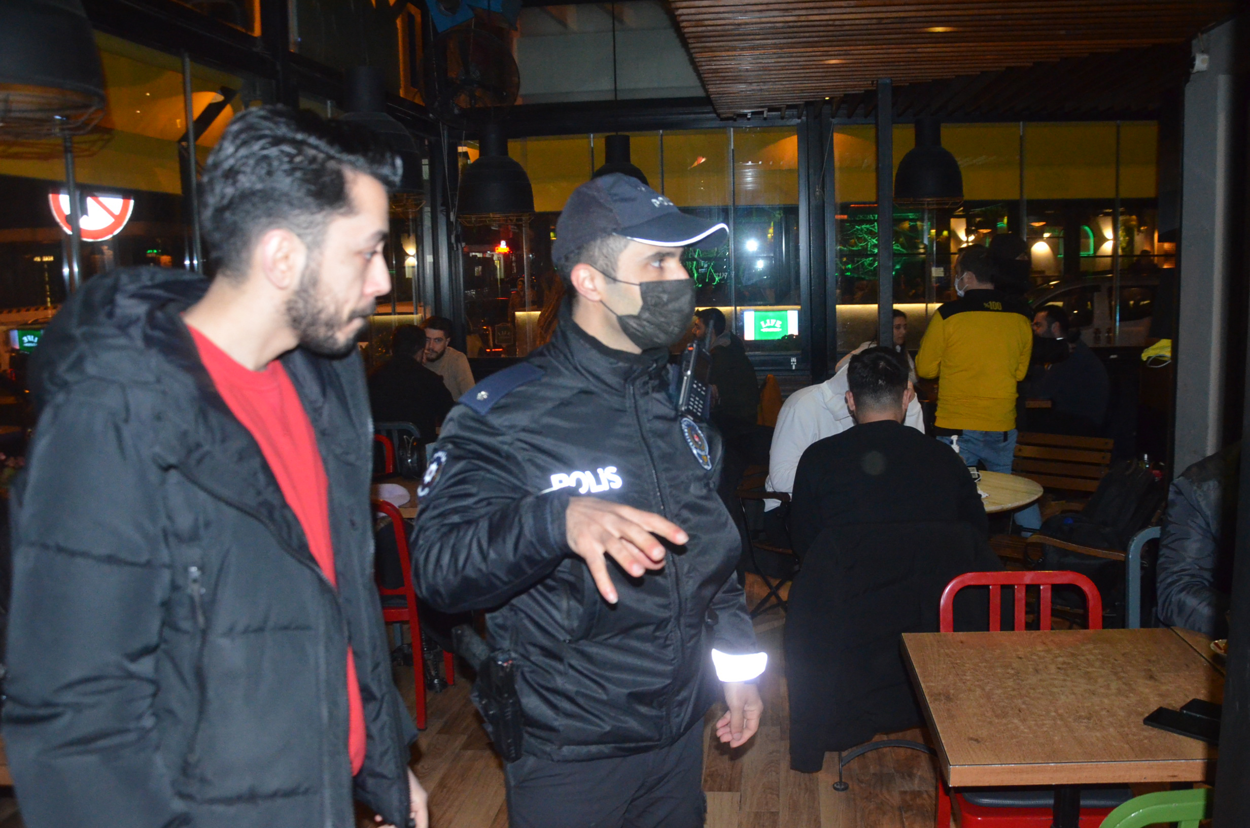 İstanbul'da polisten asayiş denetimi - Resim : 3