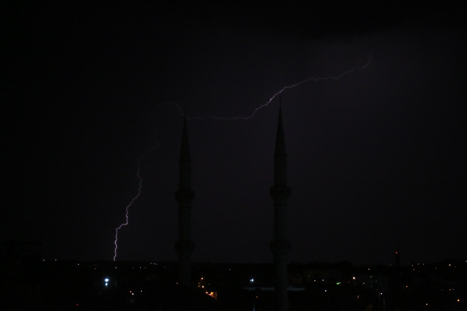 Malatya'da şimşekler görsel şölen oluşturdu - Resim : 5