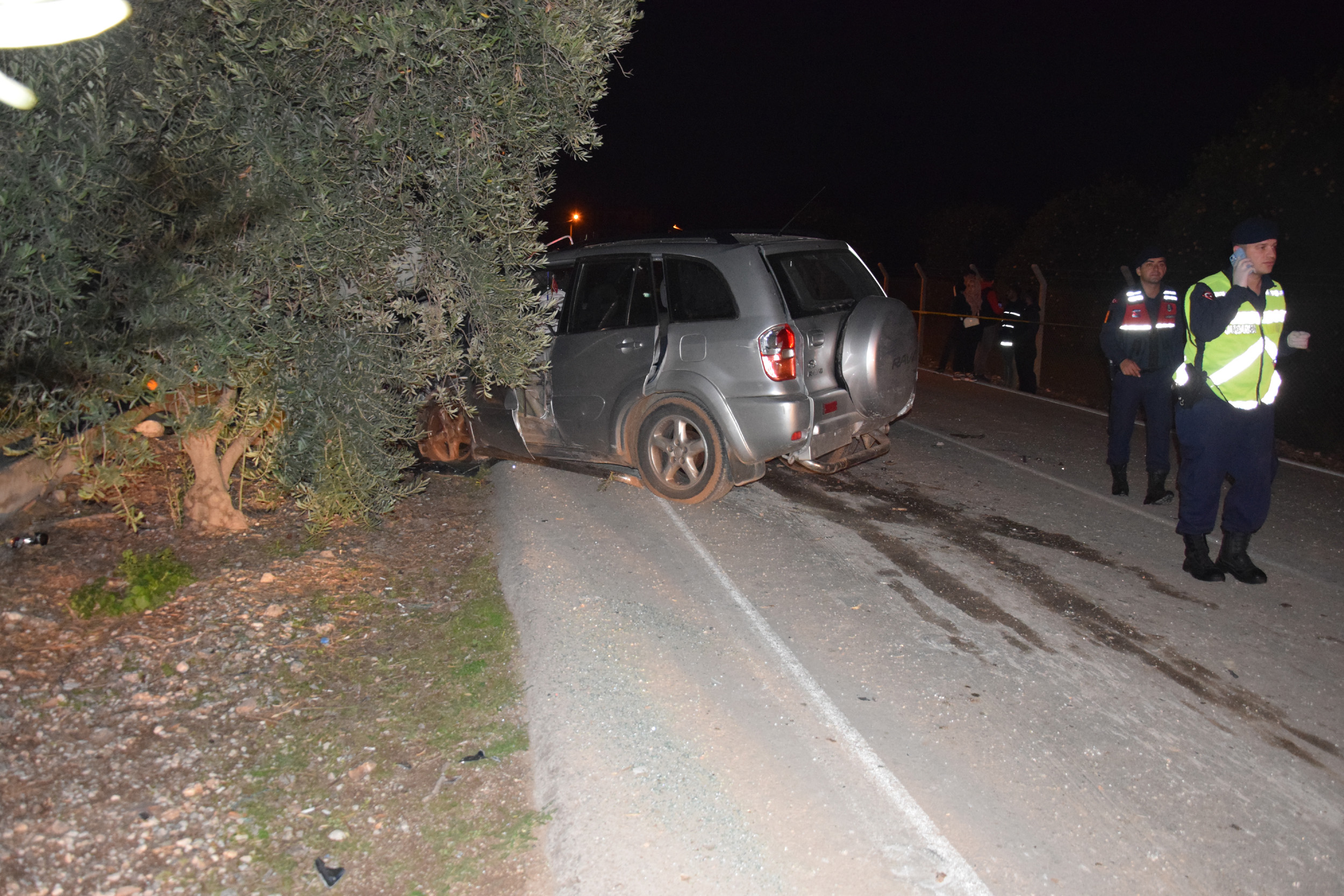 Antalya'da otomobil ile cip çarpıştı: 2 ölü, 3 yaralı - Resim : 3