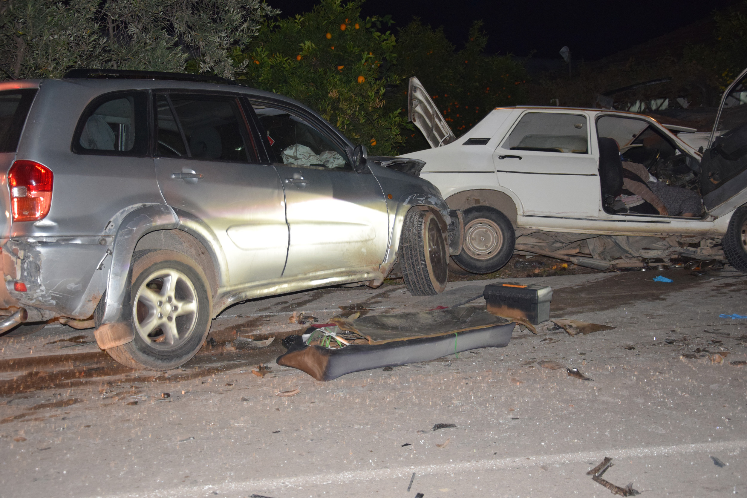 Antalya'da otomobil ile cip çarpıştı: 2 ölü, 3 yaralı - Resim : 1