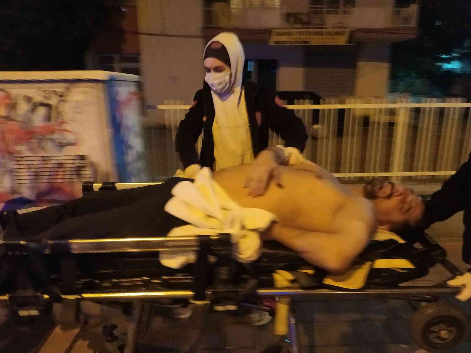Adana’da masaj salonunda bıçaklı kavga: 2 yaralı - Resim : 2
