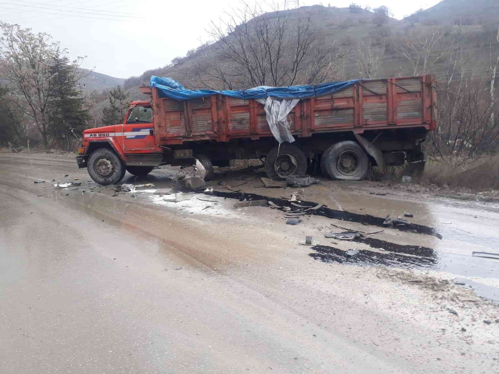 Ankara’da çekici ile kamyon çarpıştı: 1 yaralı - Resim : 1