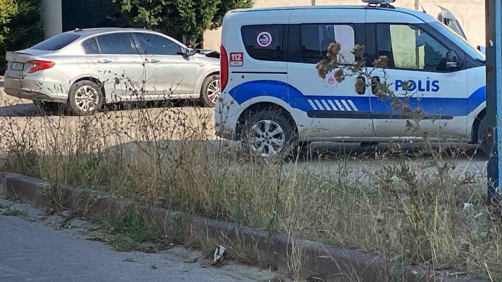 Polise çarpıp kaçan şahıs yakalanıp serbest bırakıldı - Resim : 2