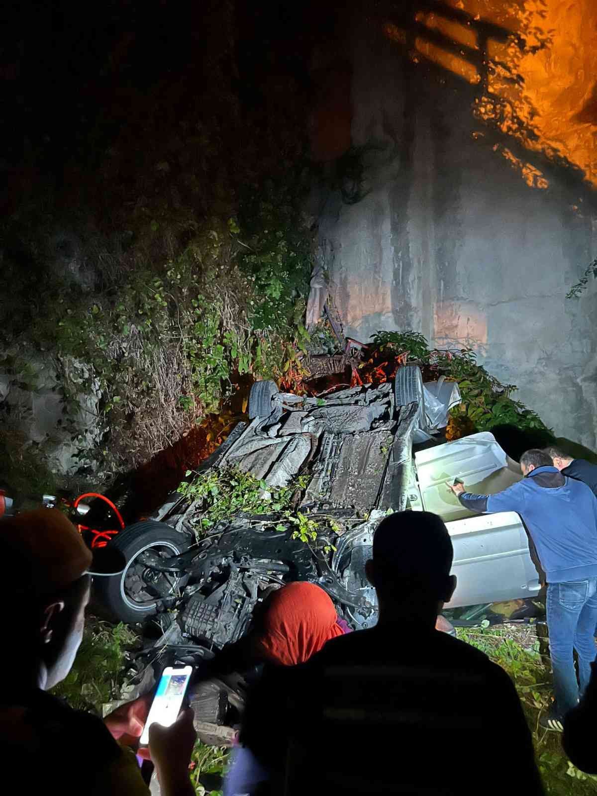 Trabzon’da korkunç kaza: 1 ölü, 3 yaralı - Resim : 2