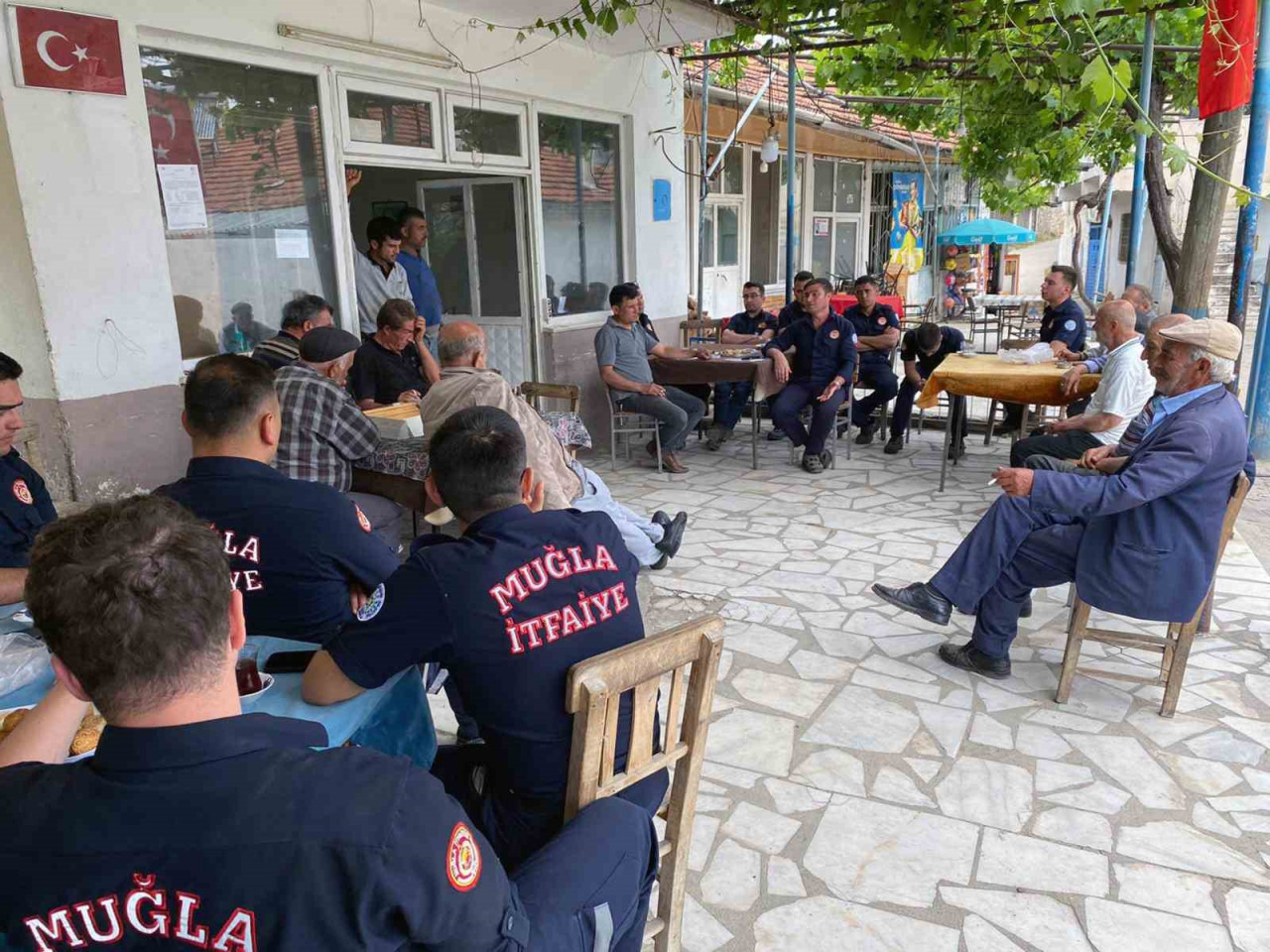 Muğla Büyükşehir Belediyesi'nden kırsal mahallelerde yangın eğitimi - Resim : 1