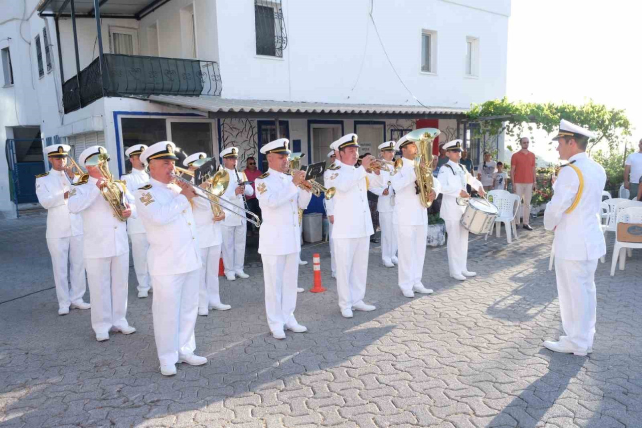 Dünya denizcilik tarihinde önemli izler bırakan Amiral Turgut Reis, şehit oluşunun 459. yıl dönümünde Bodrum Belediyesi tarafından düzenlenen programla anıldı.