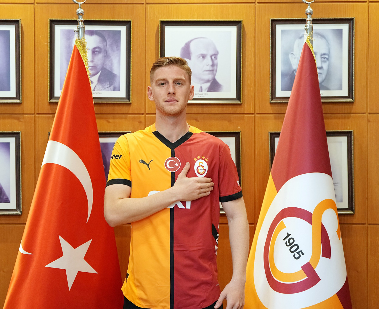 Galatasaray, 22 yaşındaki stoper Metehan Baltacı’nın sözleşmesinin 2027-2028 sezonu sonuna kadar uzatıldığını açıkladı.