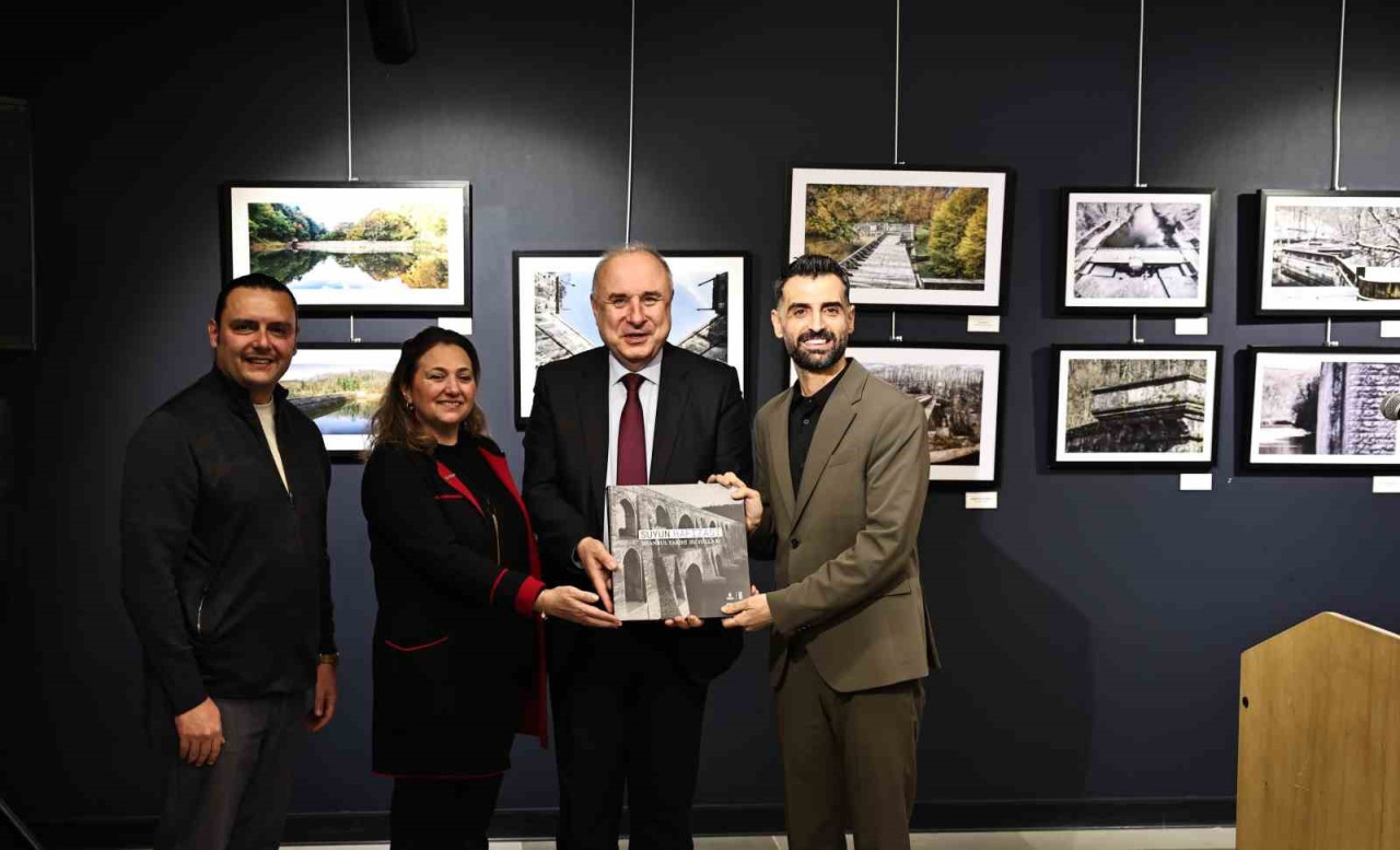 48 sanatçının İstanbul’un tarihi su kemerlerini, bentlerini, sarnıçlarını ve çeşmelerini fotoğrafladığı "Suyun Hafızası: İstanbul Tarihi Su Yolları" adlı sergi, Beylikdüzü Belediyesi’nin ev sahipliğinde sanatseverlerle buluştu.
